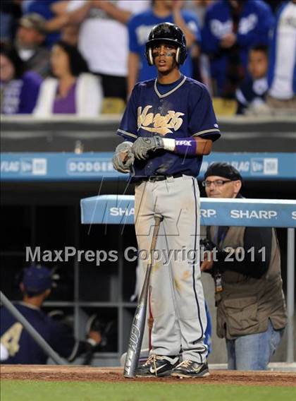 Thumbnail 3 in JW North vs. Esperanza (CIF SS D1 Final) photogallery.