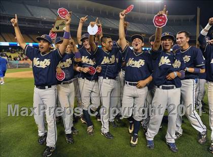 Thumbnail 3 in JW North vs. Esperanza (CIF SS D1 Final) photogallery.