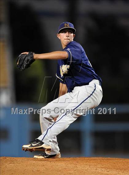 Thumbnail 2 in JW North vs. Esperanza (CIF SS D1 Final) photogallery.