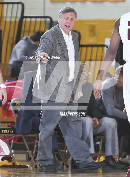 Thumbnail 3 in Mount Vernon vs Bishop Hendricken (New York Challenge) photogallery.