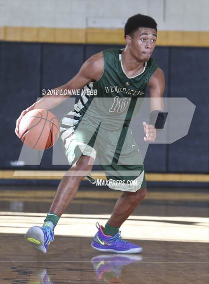 Thumbnail 1 in Mount Vernon vs Bishop Hendricken (New York Challenge) photogallery.
