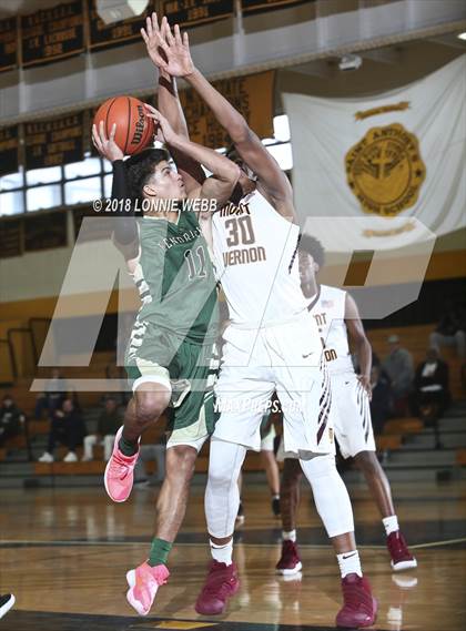 Thumbnail 1 in Mount Vernon vs Bishop Hendricken (New York Challenge) photogallery.