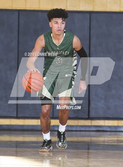 Thumbnail 1 in Mount Vernon vs Bishop Hendricken (New York Challenge) photogallery.