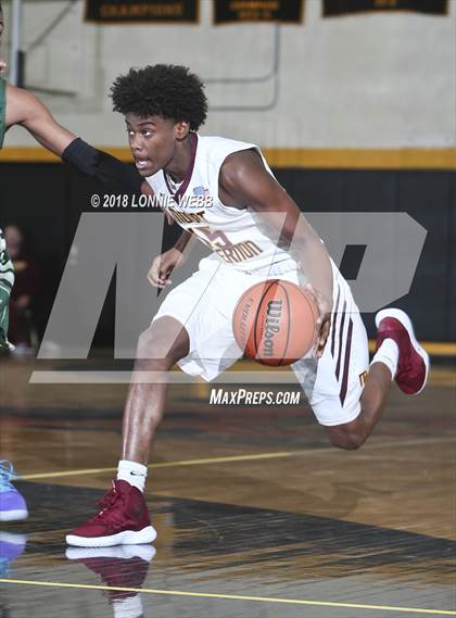 Thumbnail 3 in Mount Vernon vs Bishop Hendricken (New York Challenge) photogallery.