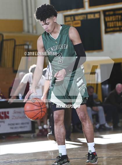 Thumbnail 1 in Mount Vernon vs Bishop Hendricken (New York Challenge) photogallery.