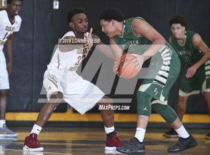 Thumbnail 3 in Mount Vernon vs Bishop Hendricken (New York Challenge) photogallery.