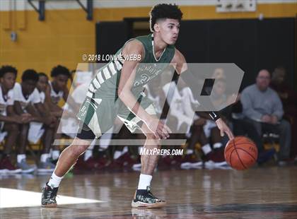 Thumbnail 2 in Mount Vernon vs Bishop Hendricken (New York Challenge) photogallery.