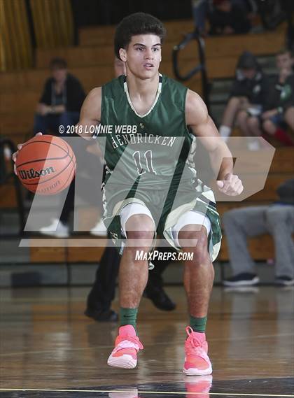 Thumbnail 3 in Mount Vernon vs Bishop Hendricken (New York Challenge) photogallery.