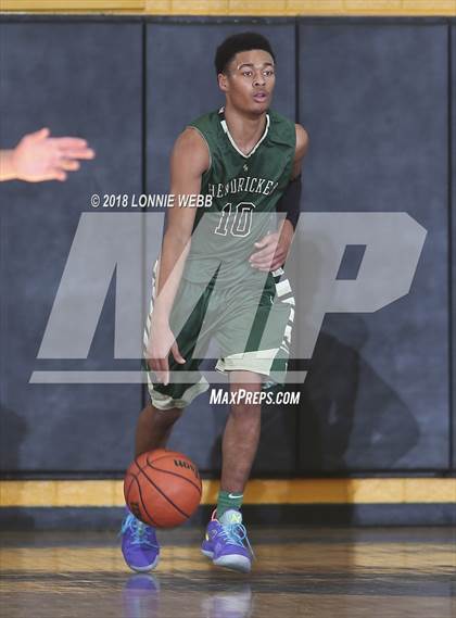 Thumbnail 1 in Mount Vernon vs Bishop Hendricken (New York Challenge) photogallery.