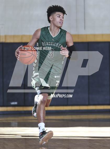 Thumbnail 1 in Mount Vernon vs Bishop Hendricken (New York Challenge) photogallery.