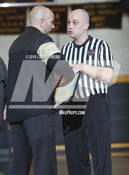 Thumbnail 1 in Mount Vernon vs Bishop Hendricken (New York Challenge) photogallery.