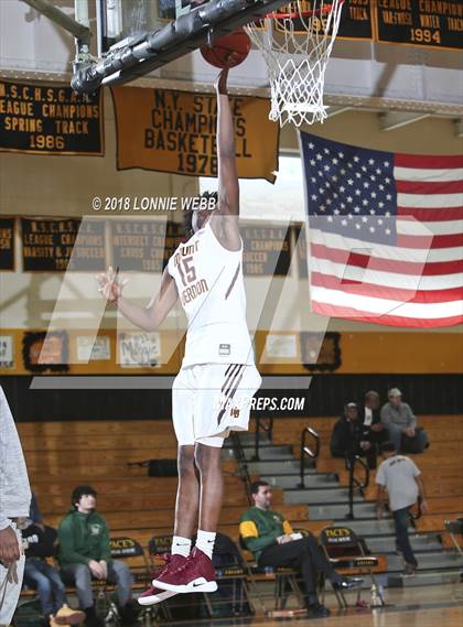 Thumbnail 1 in Mount Vernon vs Bishop Hendricken (New York Challenge) photogallery.