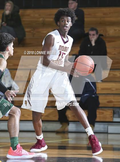 Thumbnail 3 in Mount Vernon vs Bishop Hendricken (New York Challenge) photogallery.