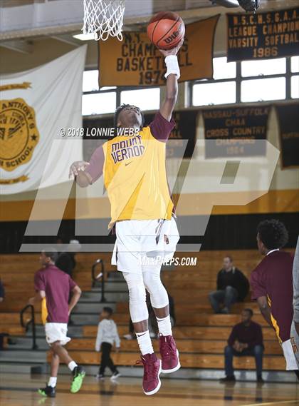 Thumbnail 3 in Mount Vernon vs Bishop Hendricken (New York Challenge) photogallery.