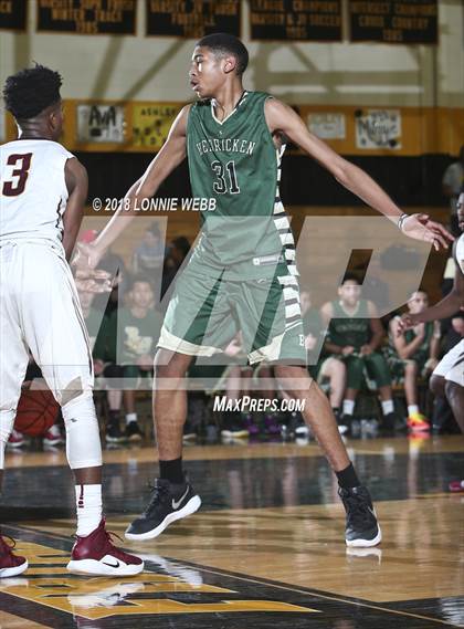 Thumbnail 1 in Mount Vernon vs Bishop Hendricken (New York Challenge) photogallery.