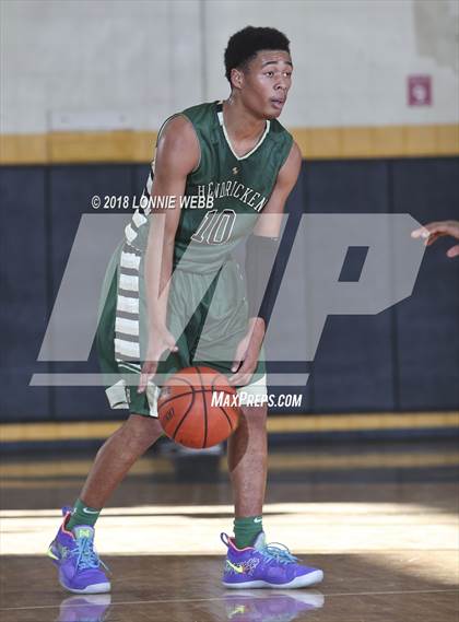 Thumbnail 3 in Mount Vernon vs Bishop Hendricken (New York Challenge) photogallery.