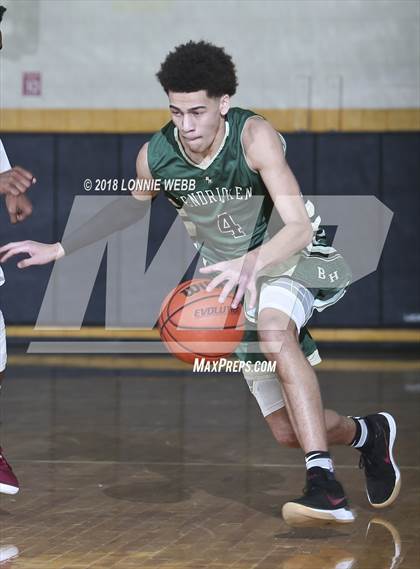 Thumbnail 3 in Mount Vernon vs Bishop Hendricken (New York Challenge) photogallery.
