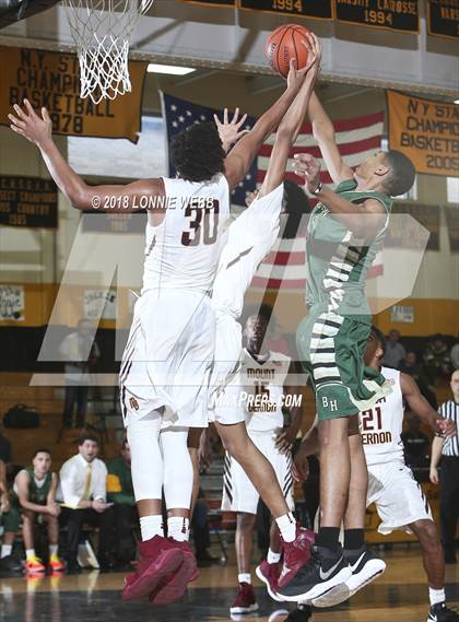 Thumbnail 3 in Mount Vernon vs Bishop Hendricken (New York Challenge) photogallery.