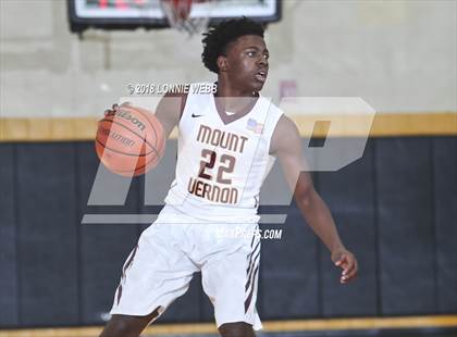 Thumbnail 1 in Mount Vernon vs Bishop Hendricken (New York Challenge) photogallery.