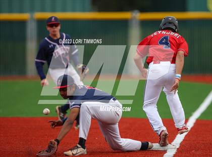 Thumbnail 2 in Lynbrook @ Saratoga photogallery.