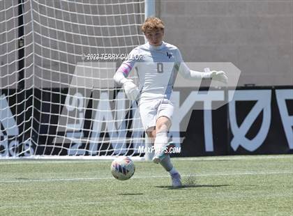 Thumbnail 1 in Syracuse vs. Lone Peak (UHSAA 6A Semifinal) photogallery.