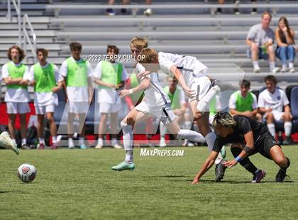 Thumbnail 2 in Syracuse vs. Lone Peak (UHSAA 6A Semifinal) photogallery.