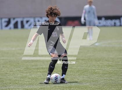 Thumbnail 1 in Syracuse vs. Lone Peak (UHSAA 6A Semifinal) photogallery.