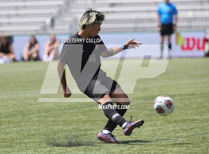 Thumbnail 3 in Syracuse vs. Lone Peak (UHSAA 6A Semifinal) photogallery.