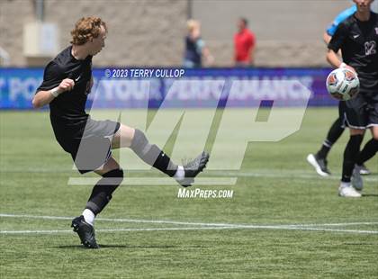 Thumbnail 2 in Syracuse vs. Lone Peak (UHSAA 6A Semifinal) photogallery.