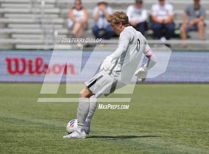 Thumbnail 3 in Syracuse vs. Lone Peak (UHSAA 6A Semifinal) photogallery.