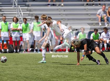 Thumbnail 3 in Syracuse vs. Lone Peak (UHSAA 6A Semifinal) photogallery.