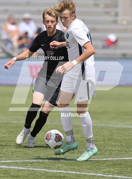 Thumbnail 2 in Syracuse vs. Lone Peak (UHSAA 6A Semifinal) photogallery.