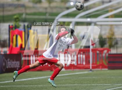 Thumbnail 2 in Syracuse vs. Lone Peak (UHSAA 6A Semifinal) photogallery.