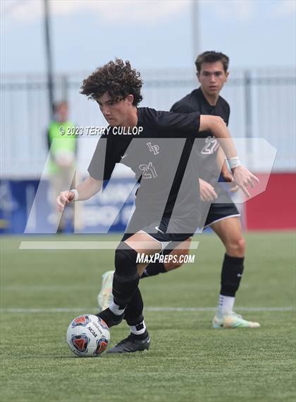 Thumbnail 2 in Syracuse vs. Lone Peak (UHSAA 6A Semifinal) photogallery.