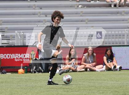 Thumbnail 2 in Syracuse vs. Lone Peak (UHSAA 6A Semifinal) photogallery.