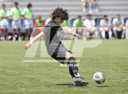 Thumbnail 2 in Syracuse vs. Lone Peak (UHSAA 6A Semifinal) photogallery.
