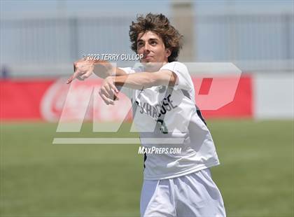Thumbnail 2 in Syracuse vs. Lone Peak (UHSAA 6A Semifinal) photogallery.