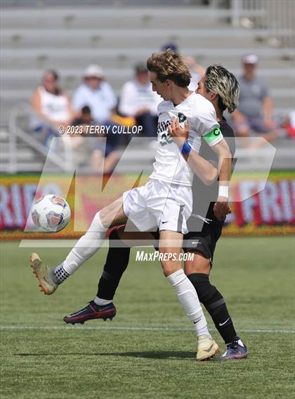 Thumbnail 2 in Syracuse vs. Lone Peak (UHSAA 6A Semifinal) photogallery.