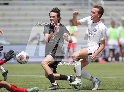 Thumbnail 1 in Syracuse vs. Lone Peak (UHSAA 6A Semifinal) photogallery.