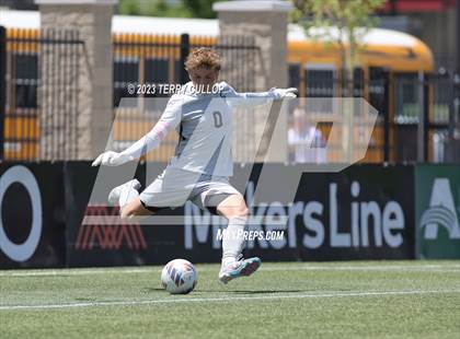 Thumbnail 2 in Syracuse vs. Lone Peak (UHSAA 6A Semifinal) photogallery.