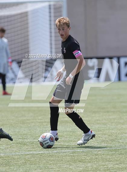 Thumbnail 3 in Syracuse vs. Lone Peak (UHSAA 6A Semifinal) photogallery.