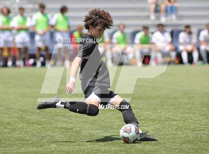 Thumbnail 1 in Syracuse vs. Lone Peak (UHSAA 6A Semifinal) photogallery.