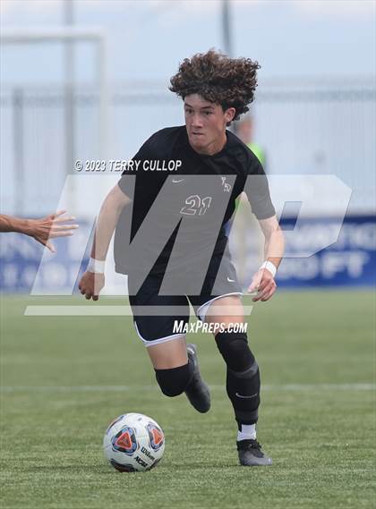 Thumbnail 2 in Syracuse vs. Lone Peak (UHSAA 6A Semifinal) photogallery.