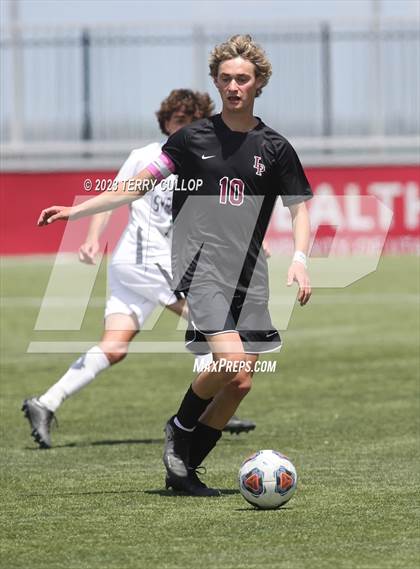 Thumbnail 1 in Syracuse vs. Lone Peak (UHSAA 6A Semifinal) photogallery.
