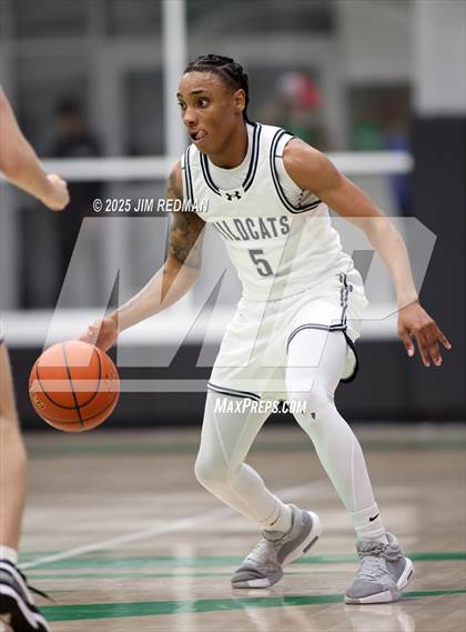 Thumbnail 1 in Ford @ Paris (UIL 4A D1 Bi-District Basketball Playoff) photogallery.