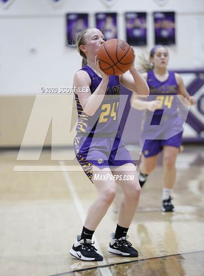 Thumbnail 2 in McClain vs Logan Elm (OHSAA D2 Sectional Playoff) photogallery.