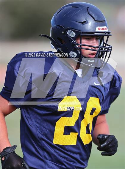 Thumbnail 3 in Golden West @ Arroyo Grande photogallery.