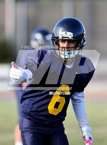 Thumbnail 3 in Golden West @ Arroyo Grande photogallery.