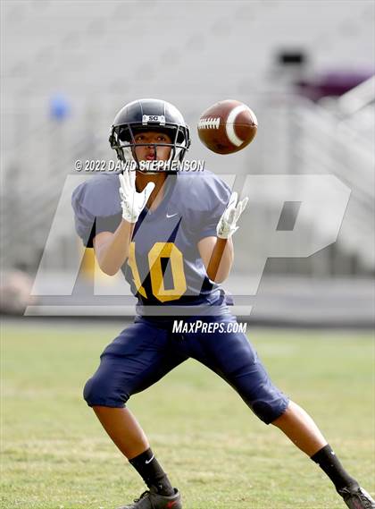 Thumbnail 1 in Golden West @ Arroyo Grande photogallery.