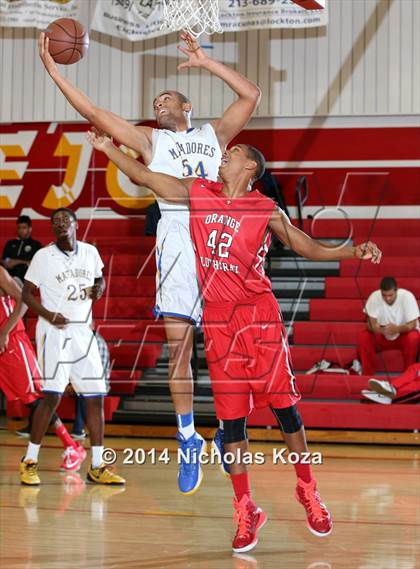 Thumbnail 2 in La Mirada vs. Orange Lutheran (Diablo Inferno Tournament) photogallery.